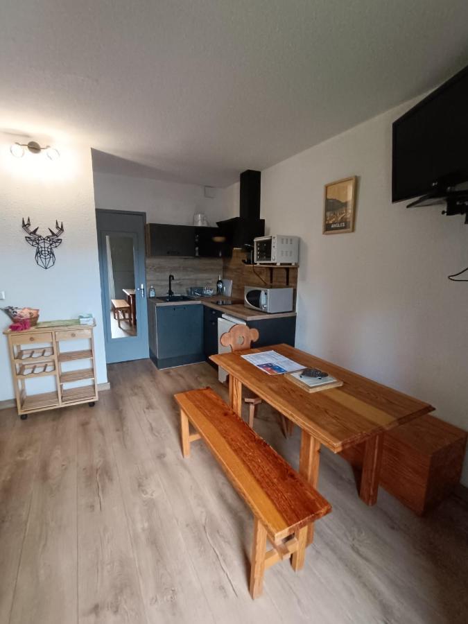 Appartement Ideal Pour Famille Les Angles  Exteriér fotografie